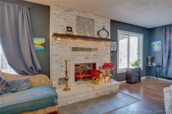 $359,900 | 219 Indian Park Road, Sunrise Beach, MO 65079