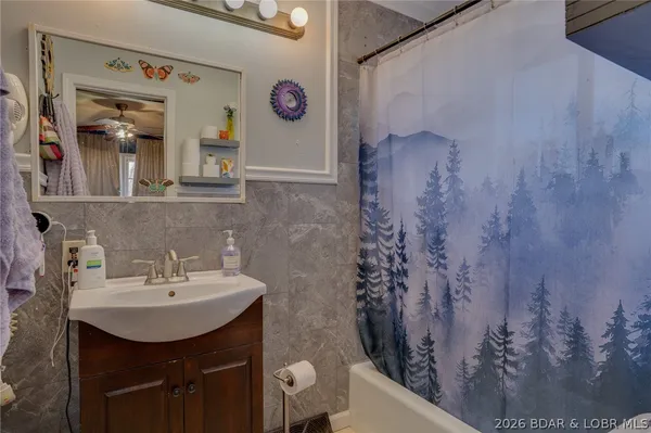 $359,900 | 219 Indian Park Road, Sunrise Beach, MO 65079