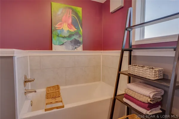 $359,900 | 219 Indian Park Road, Sunrise Beach, MO 65079