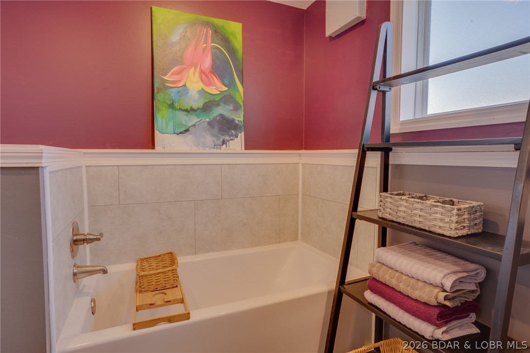 219 Indian Park Road Sunrise Beach, MO 65079 - Photo 23 of 38 Bathroom 2 (Lower level)