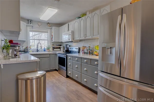 $359,900 | 219 Indian Park Road, Sunrise Beach, MO 65079