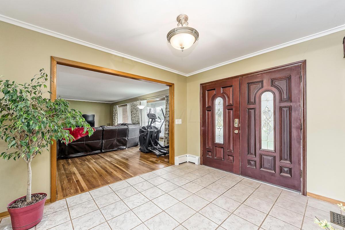 4605 Walburn Road Columbus, OH 43232 - Photo 5 of 46 Gallery Image 5