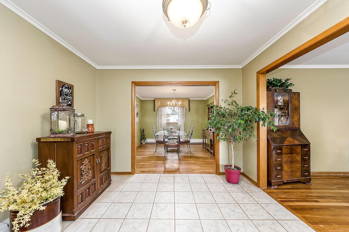 4605 Walburn Road Columbus, OH 43232 - Photo 6 of 46 Gallery Image 6