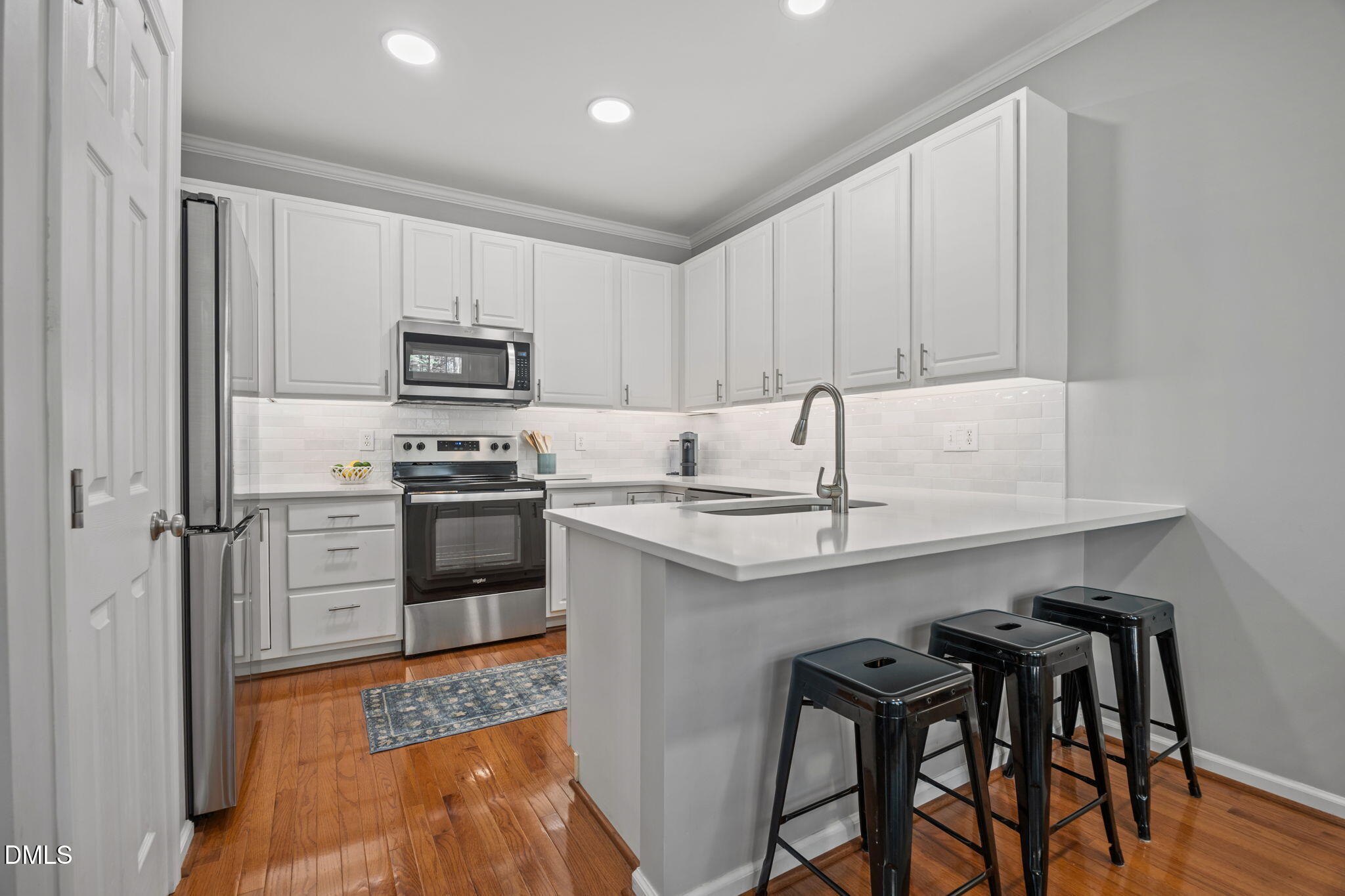 9523 Hanging Rock Road Raleigh, NC 27613 - Photo 9 of 22 31-web-or-mls-IMG_7184