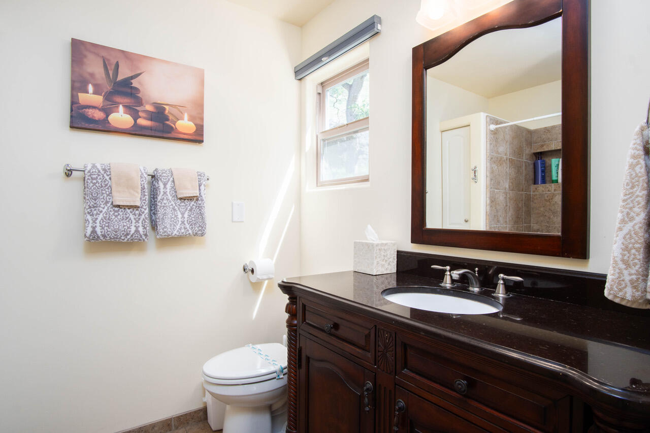 29673 Rock Creek Drive Three Rivers, CA 93271 - Photo 103 of 112 bathroom