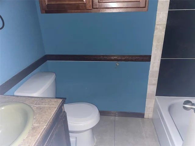 $1,650 | 10751 Corona Lane, Houston, TX 77072