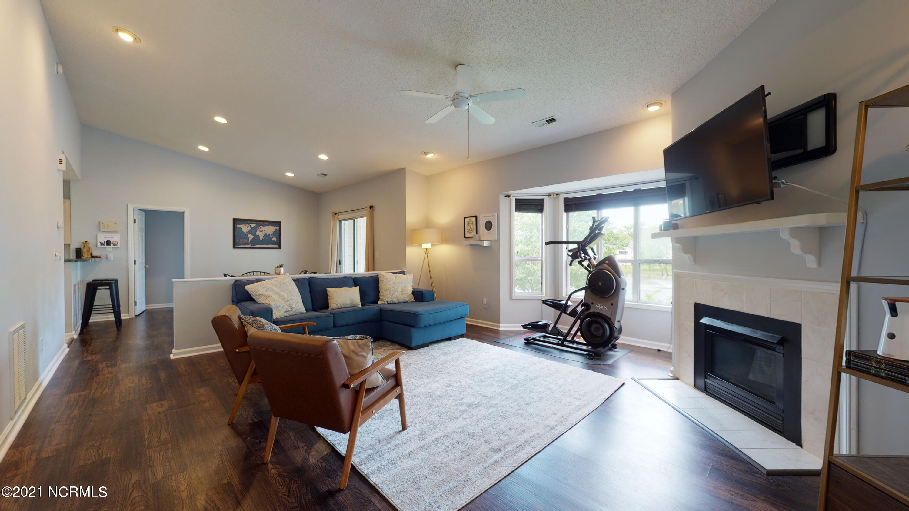 607 Spring Forest Road, Unit F Greenville, NC 27834 - Photo 6 of 34 607-F Spring Forest Road-23