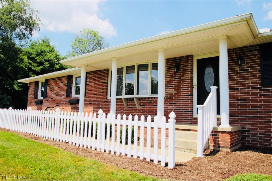 8079 Goodrich Road Southwest Navarre, OH 44662 - Photo 9 of 32 Gallery Image 9