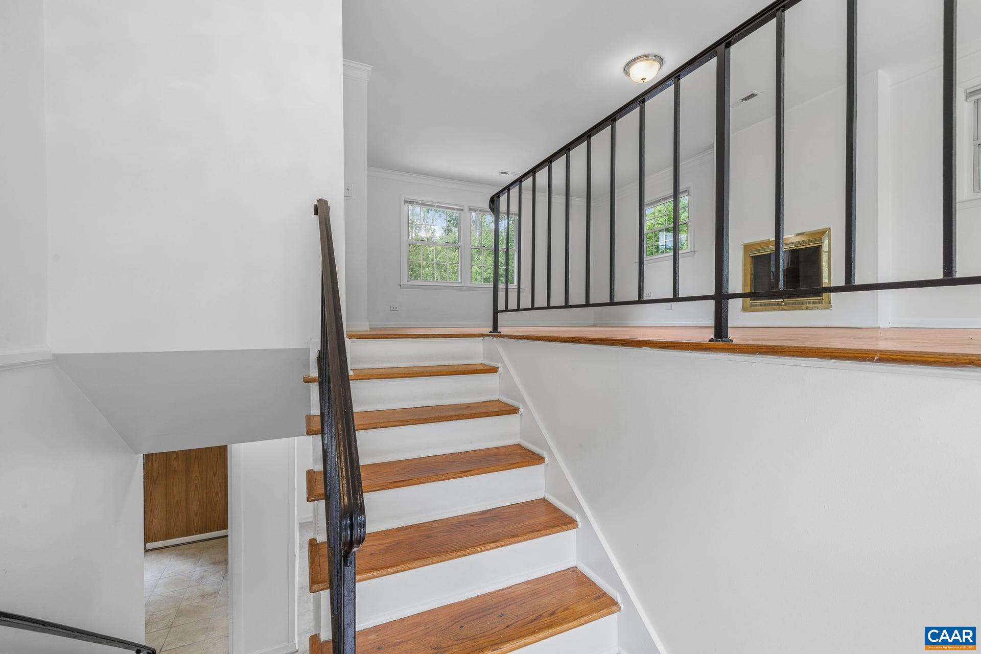 2417 Angus Road Charlottesville, VA 22901 - Photo 10 of 67