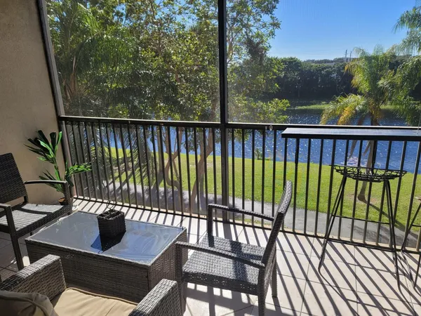 $2,250 | 2200 South Cypress Bend Drive, Unit 308, Pompano Beach, FL 33069