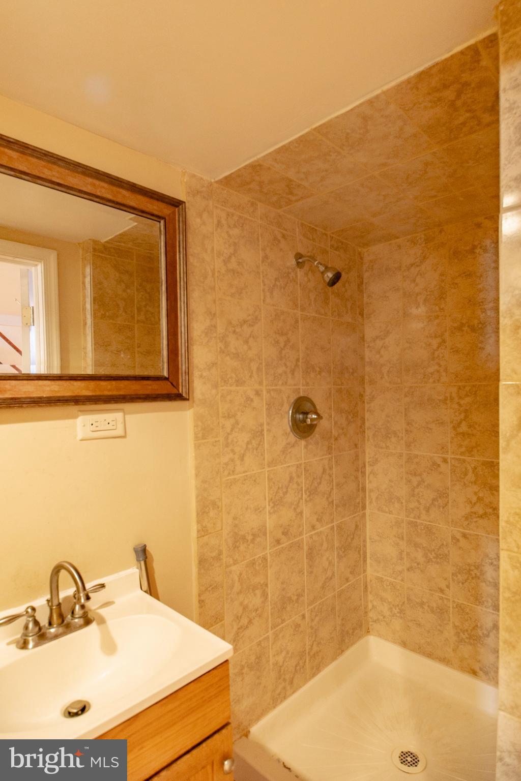 7534 Sherwood Road Philadelphia, PA 19151 - Photo 12 of 17 Gallery Image 12