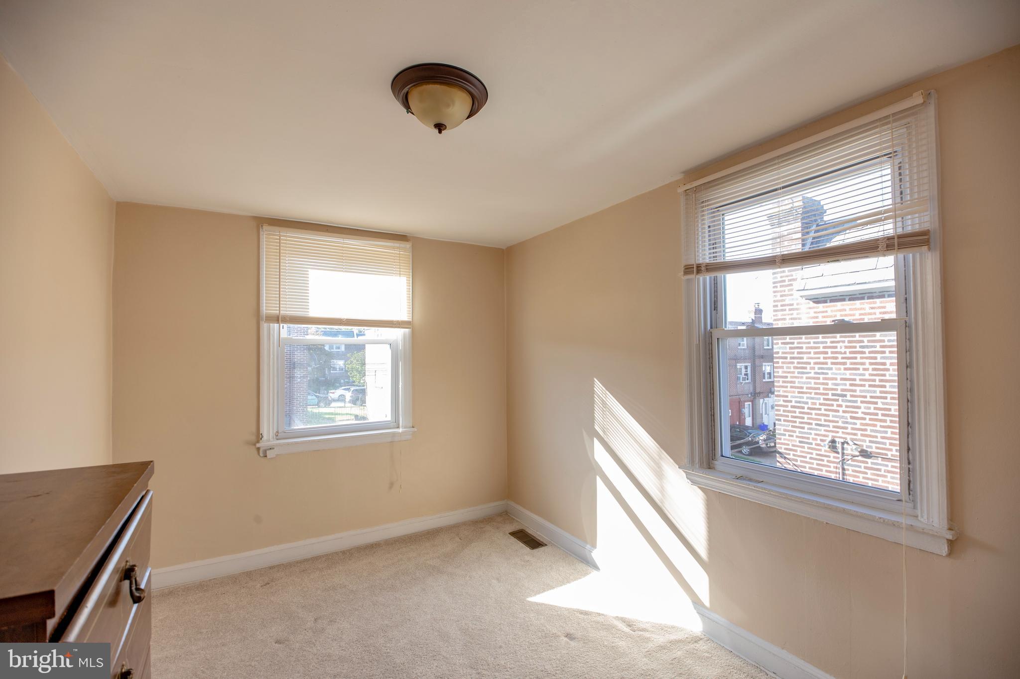 7534 Sherwood Road Philadelphia, PA 19151 - Photo 15 of 17 Gallery Image 15