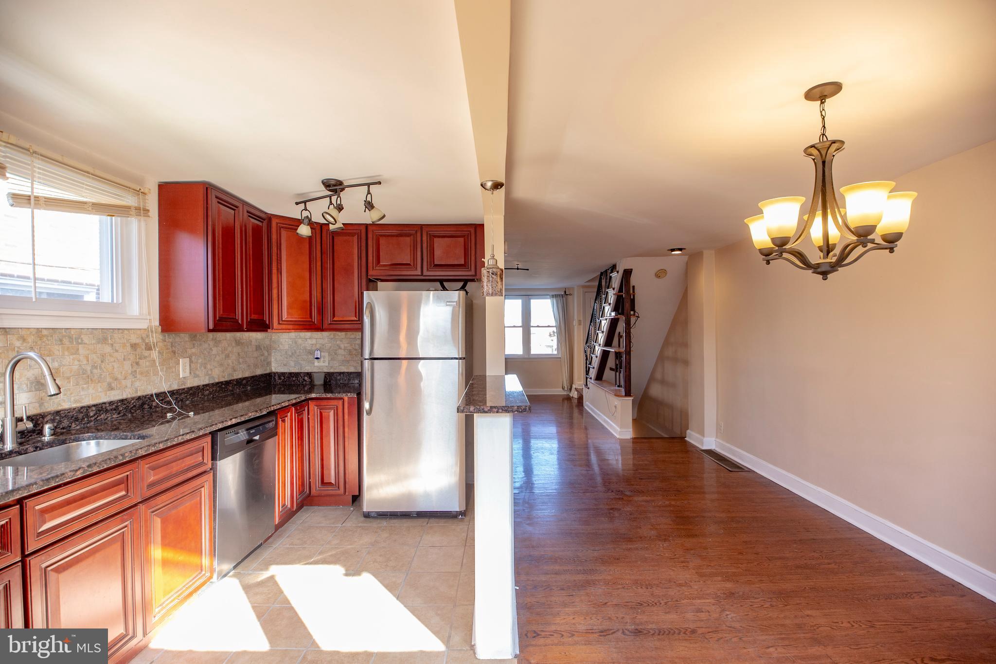 7534 Sherwood Road Philadelphia, PA 19151 - Photo 8 of 17 Gallery Image 8
