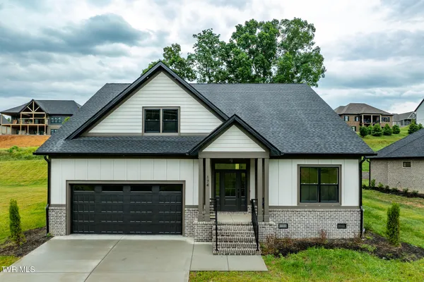 $769,900 | 174 Boones Station Road, Johnson City, TN 37615