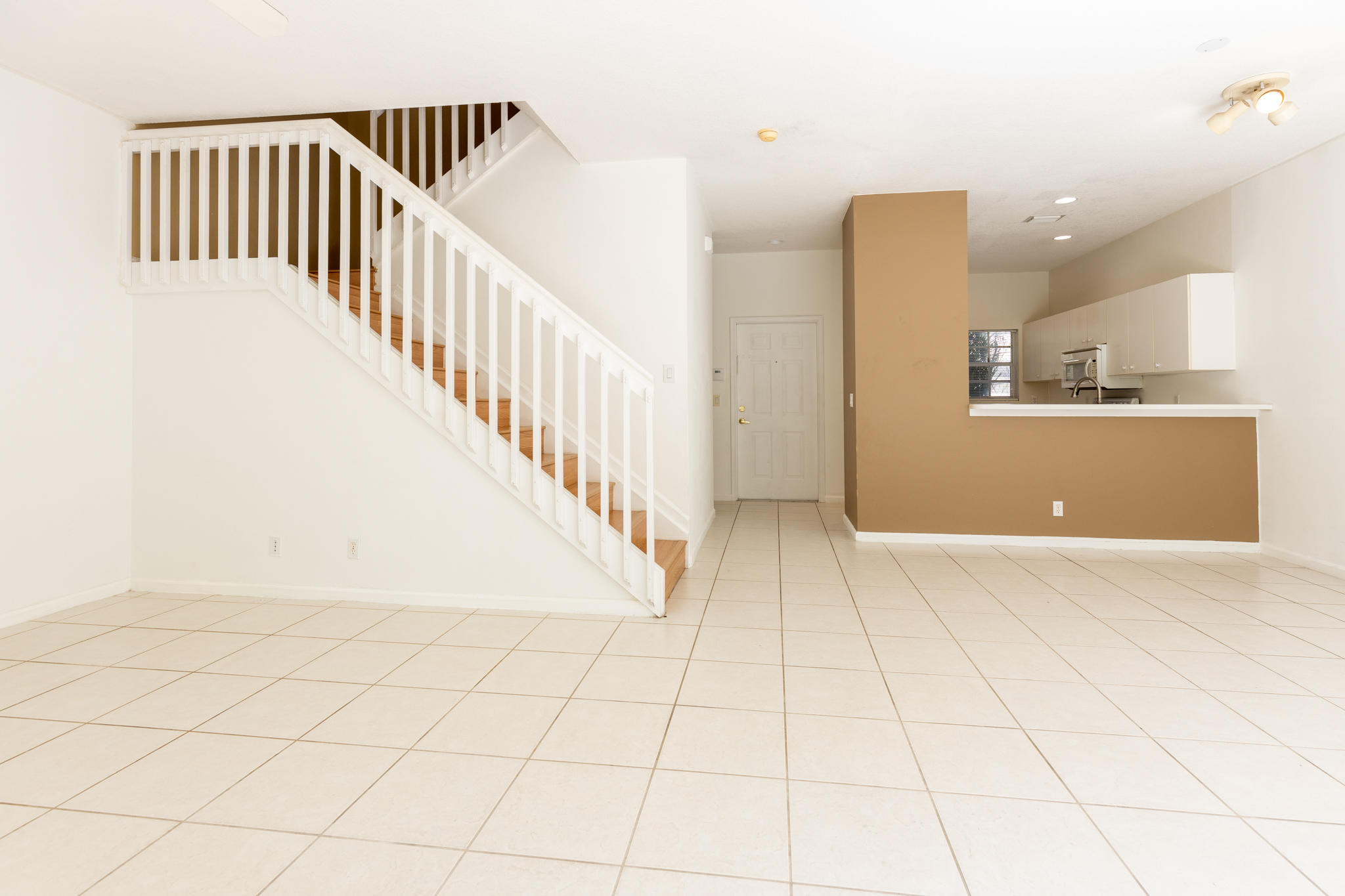 18171 Boca Way Drive Boca Raton, FL 33498 - Photo 3 of 24 Living Room