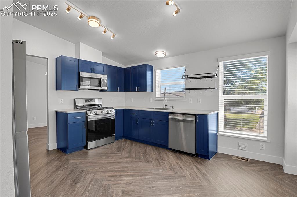 7705 Valley Quail Point Colorado Springs, CO 80922 - Photo 11 of 29