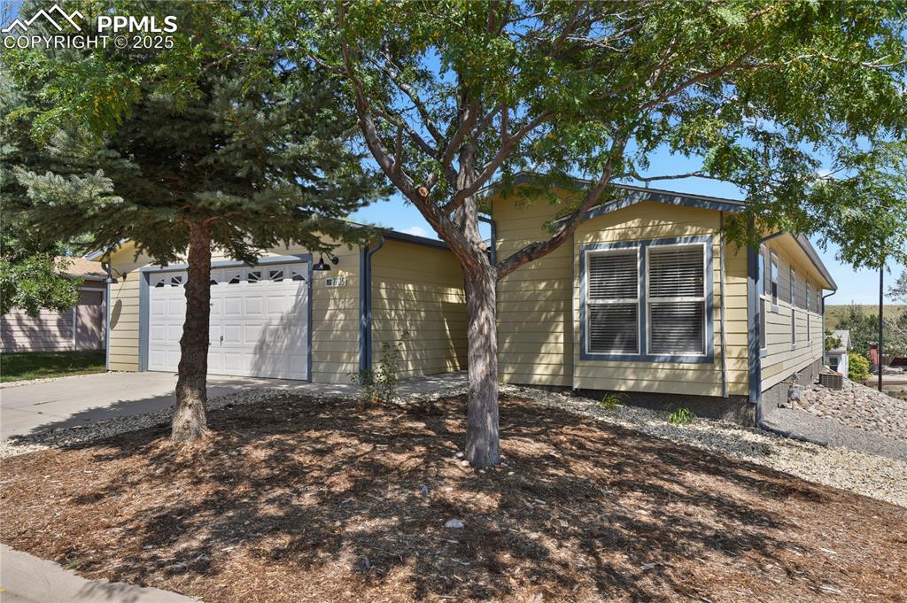 7705 Valley Quail Point Colorado Springs, CO 80922 - Photo 3 of 29