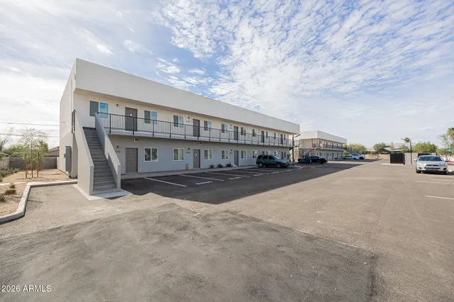 $1,295 | 2121 West Adams Street, Unit B105, Phoenix, AZ 85009