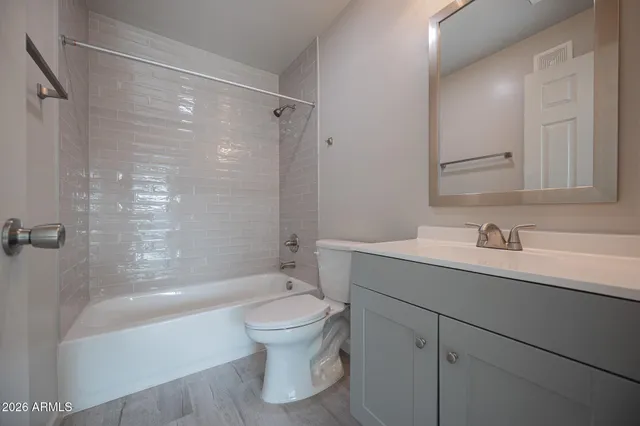 $1,295 | 2121 West Adams Street, Unit B105, Phoenix, AZ 85009