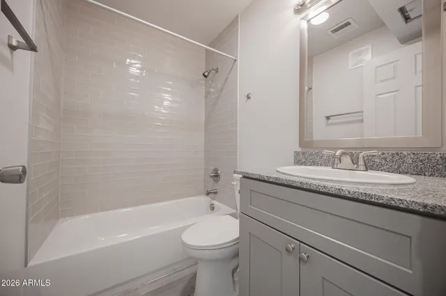 $1,295 | 2121 West Adams Street, Unit B105, Phoenix, AZ 85009