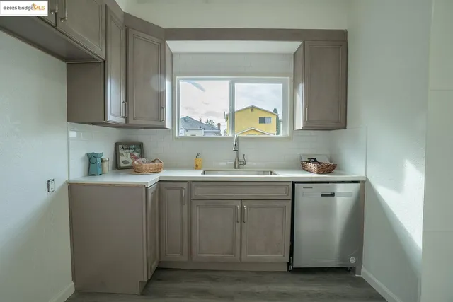 $675,000 | 2709 California Street, Berkeley, CA 94703