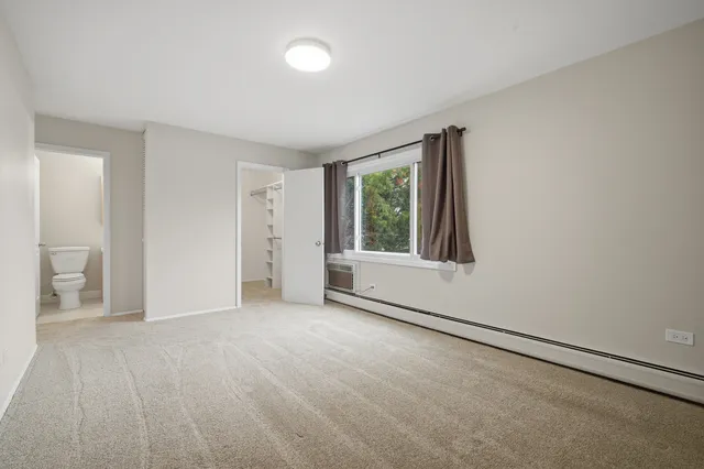 $219,000 | 936 East Old Willow Road, Unit 104, Prospect Heights, IL 60070