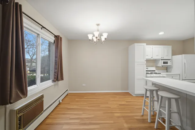 $219,000 | 936 East Old Willow Road, Unit 104, Prospect Heights, IL 60070