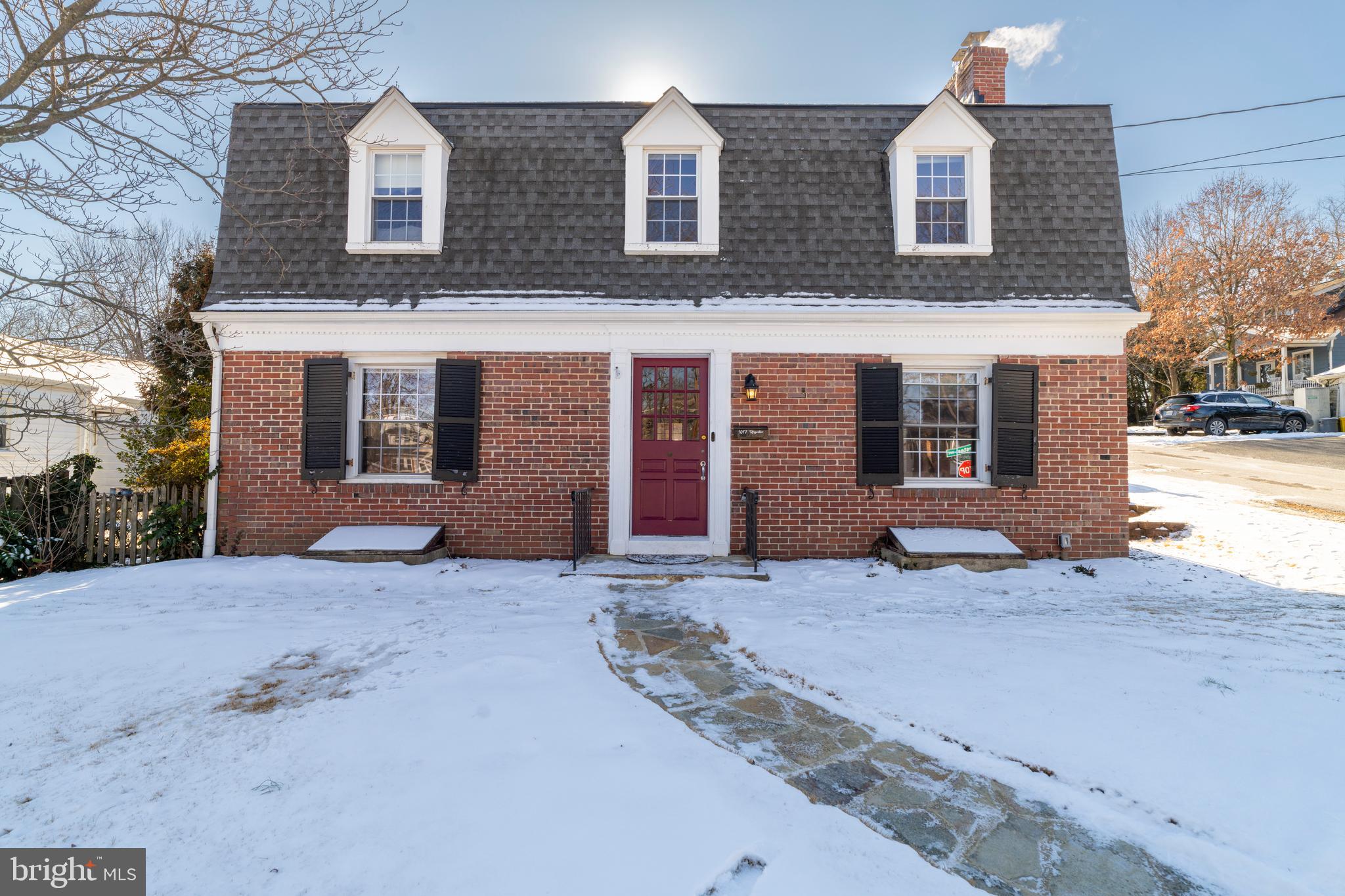 Welcome to 1017 Regester Ave!