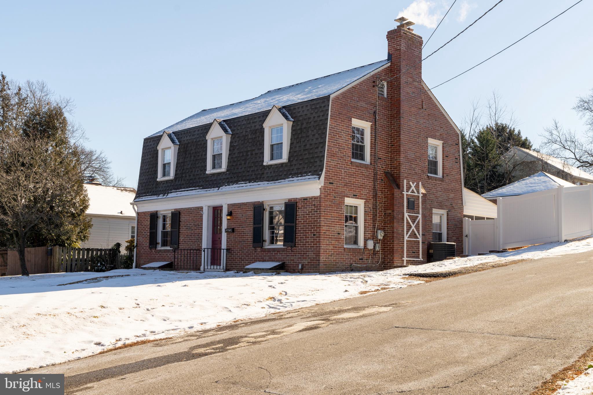 1017 Regester Avenue Baltimore, MD 21239 - Photo 6 of 43 Side view of house