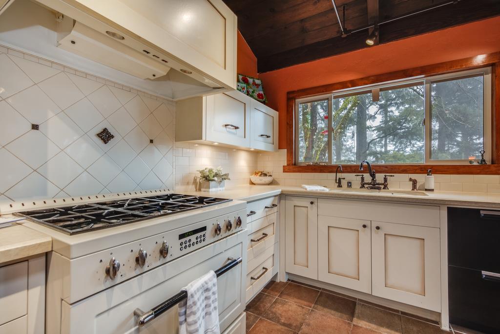 21747 Summit Road Los Gatos, CA 95033 - Photo 9 of 45 Gallery Image 9