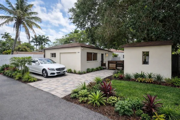 $1,300 | 2619 Arthur Street, Unit 3, Hollywood, FL 33020