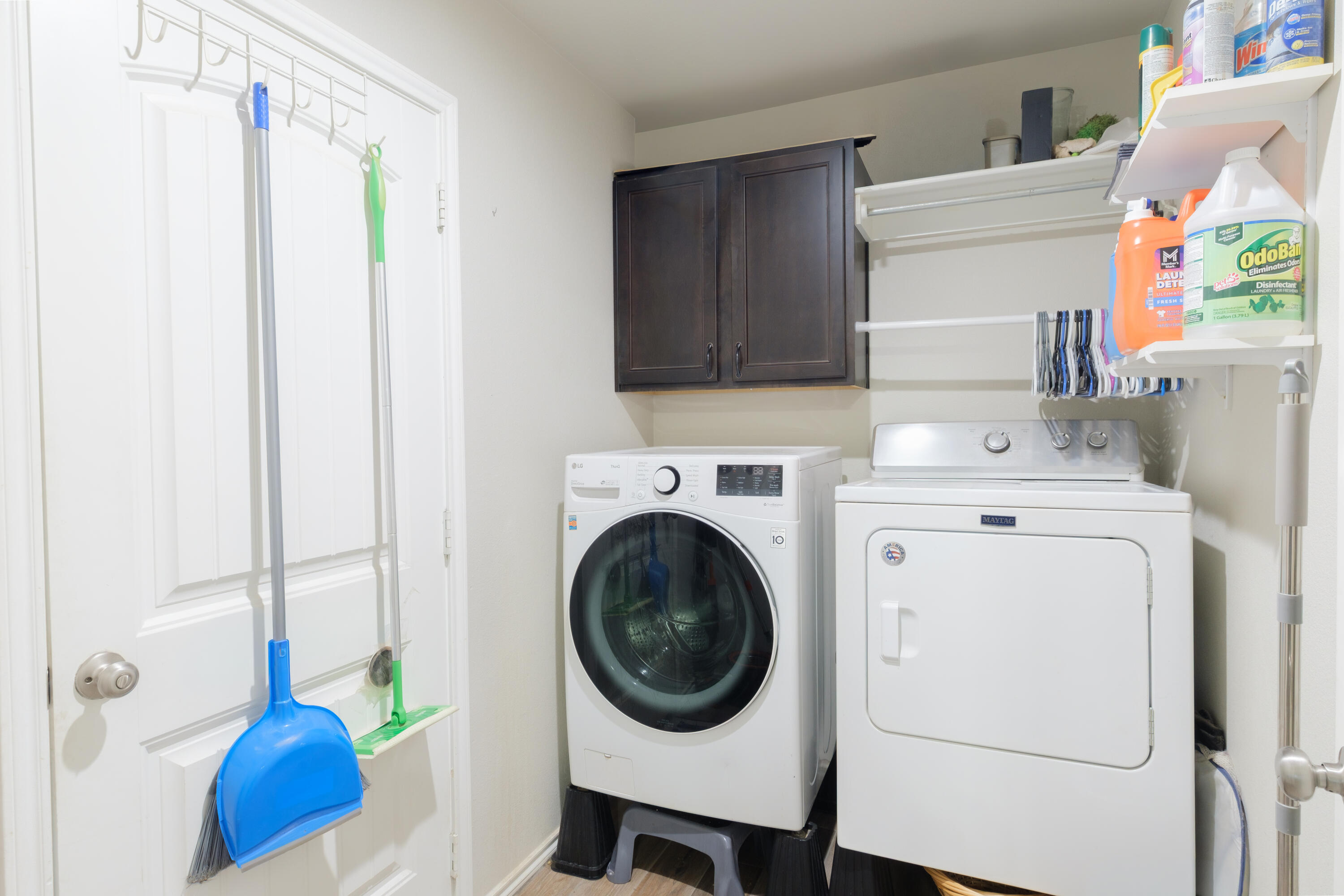 6821 39th Street Lubbock, TX 79407 - Photo 17 of 25 a utility room with dryer and washer