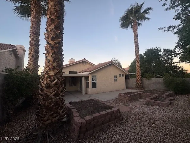 $1,975 | 2455 Avenida Sol, Henderson, NV 89074