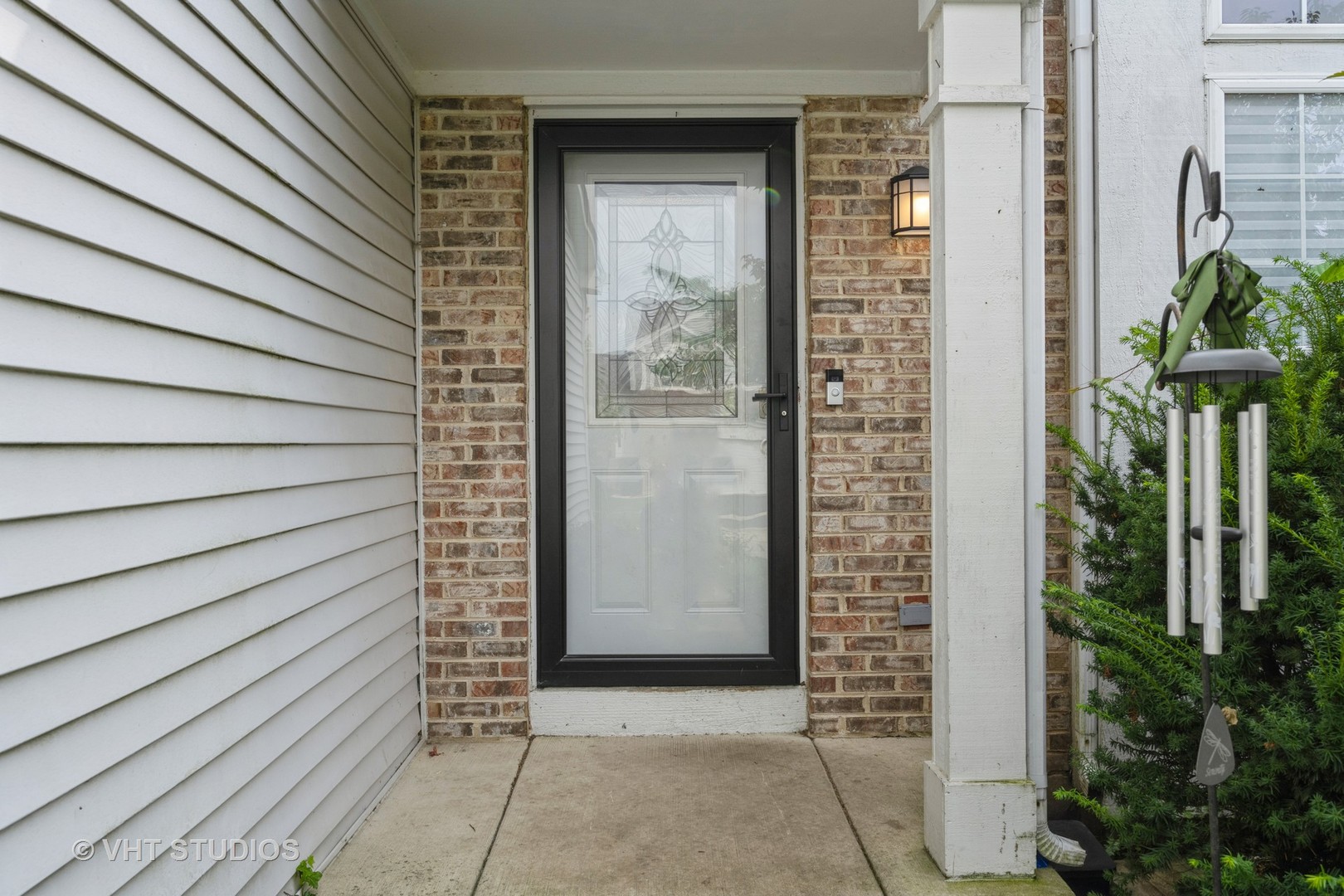 583 Greystone Lane Bolingbrook, IL 60440 - Photo 2 of 28 a view of entryway front of house