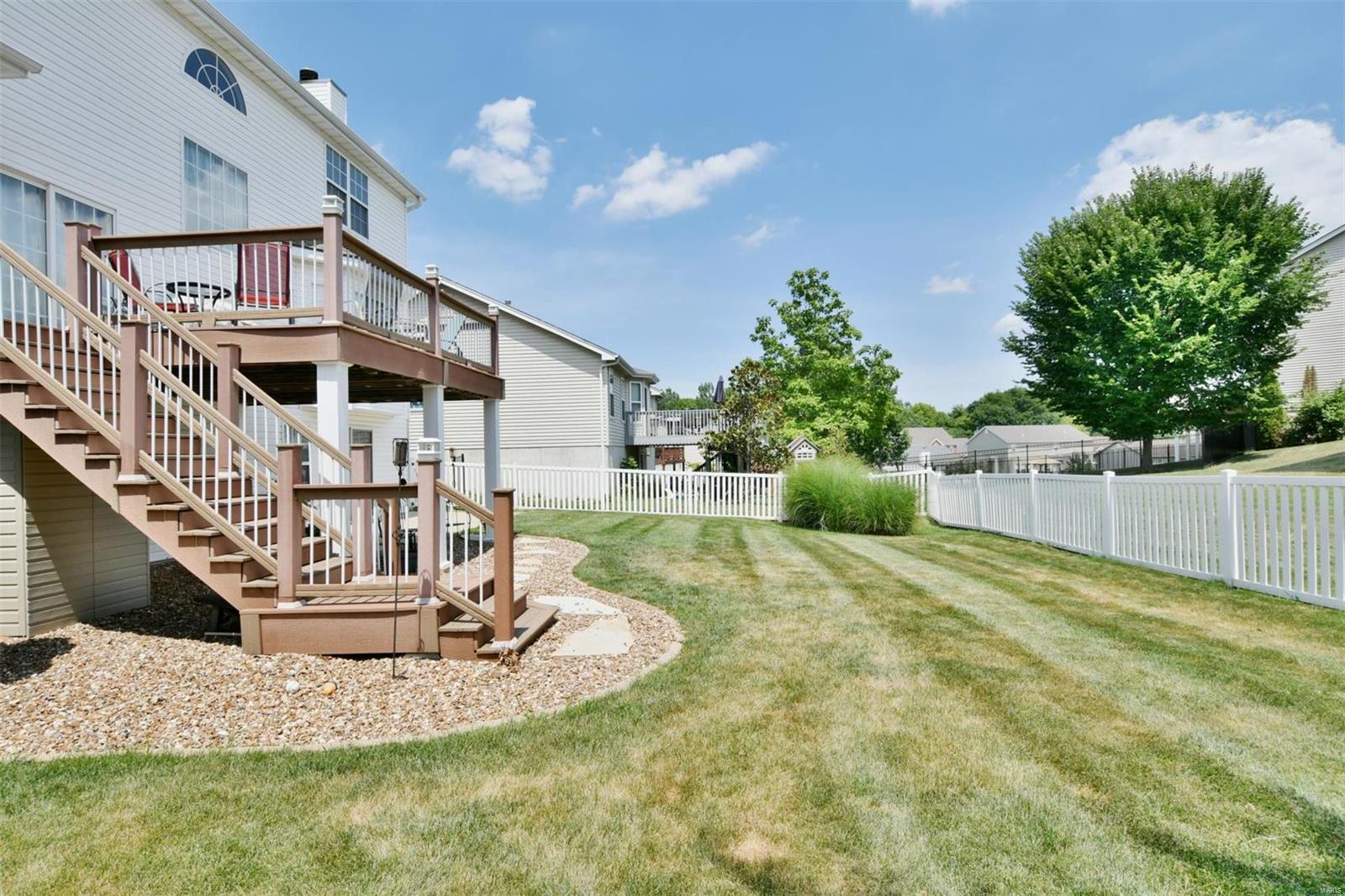 453 Rascal Crossing O'Fallon, MO 63366 - Photo 3 of 28