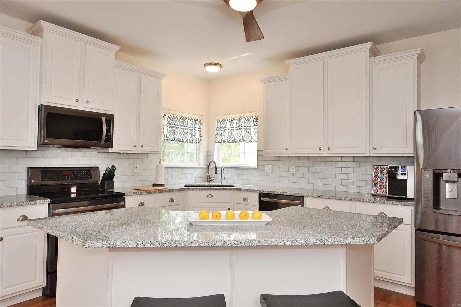 453 Rascal Crossing O'Fallon, MO 63366 - Photo 5 of 28