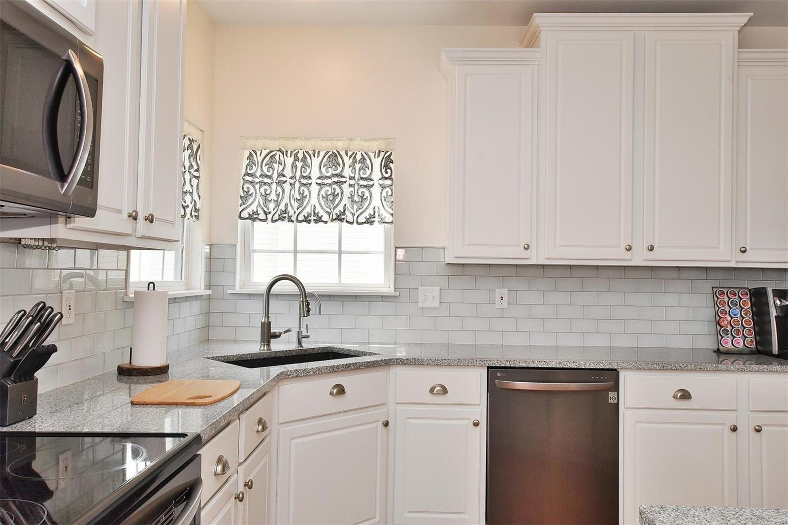 453 Rascal Crossing O'Fallon, MO 63366 - Photo 7 of 28