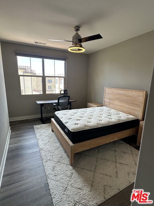 72 Capricorn Irvine, CA 92618 - Photo 17 of 35