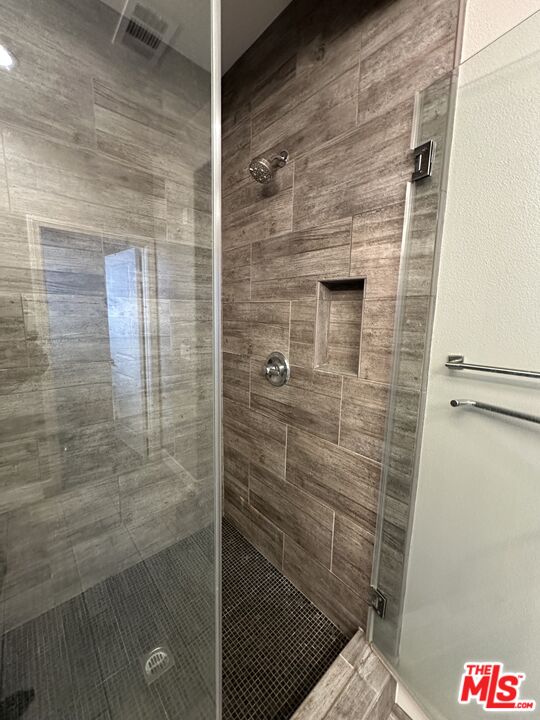 72 Capricorn Irvine, CA 92618 - Photo 18 of 35