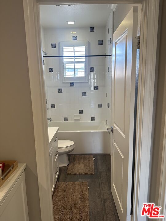 72 Capricorn Irvine, CA 92618 - Photo 25 of 35