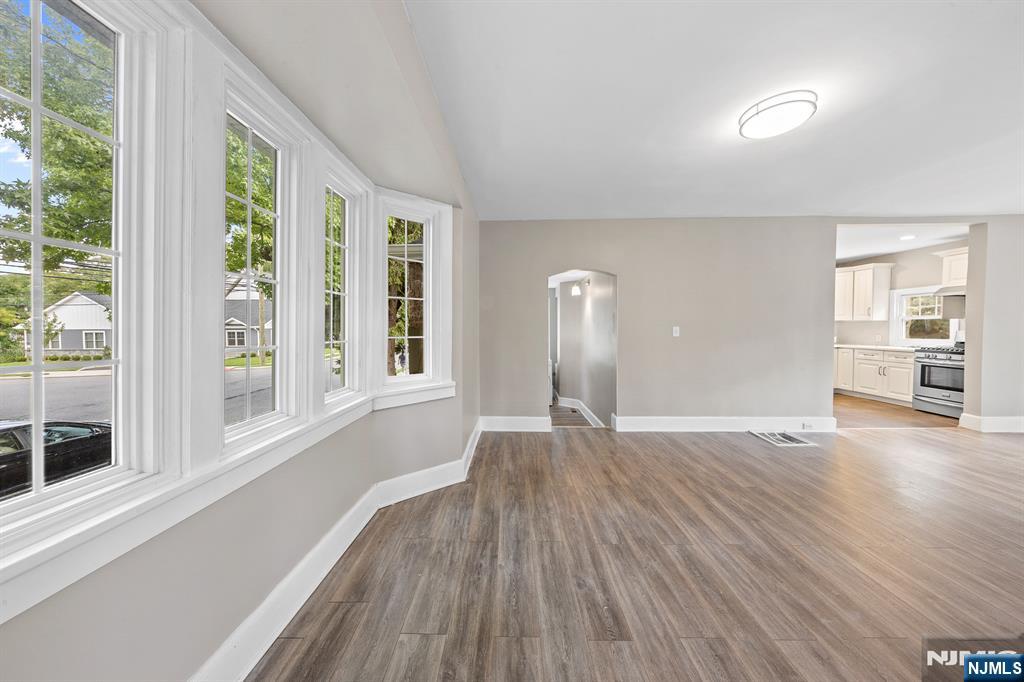 56 East Madison Avenue Cresskill, NJ 07626 - Photo 15 of 21