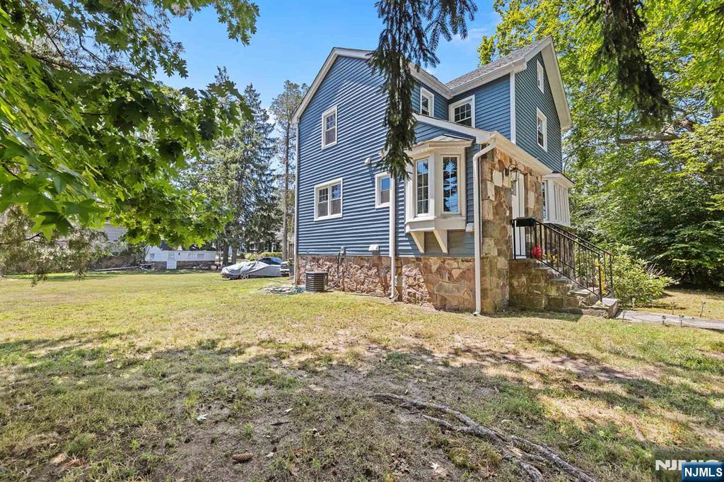 56 East Madison Avenue Cresskill, NJ 07626 - Photo 4 of 21