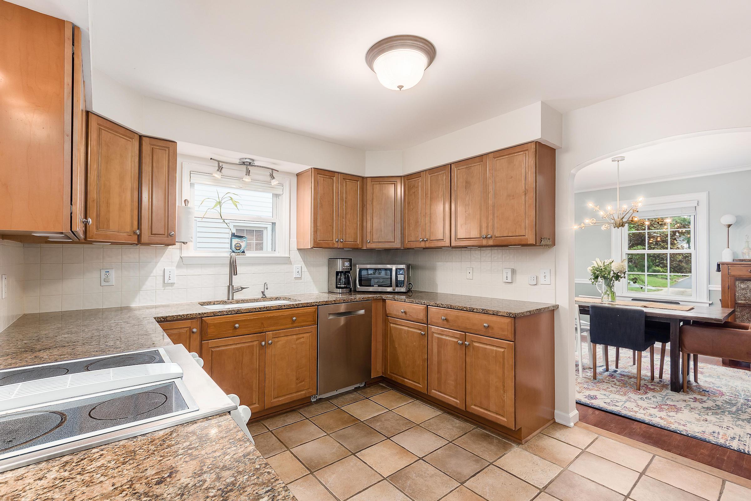 83 North Remington Road Columbus, OH 43209 - Photo 13 of 45