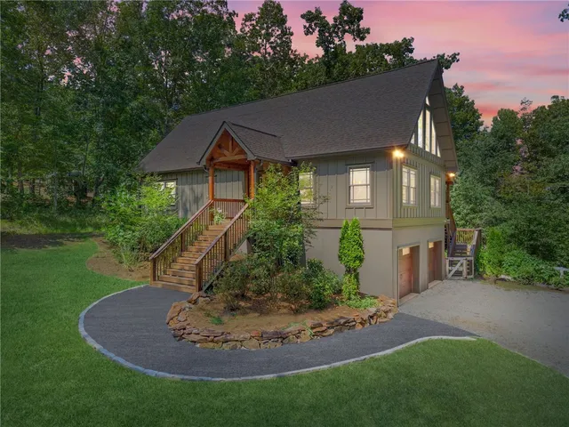 $649,671 | 711 Scharlin Drive, Pickens, SC 29671