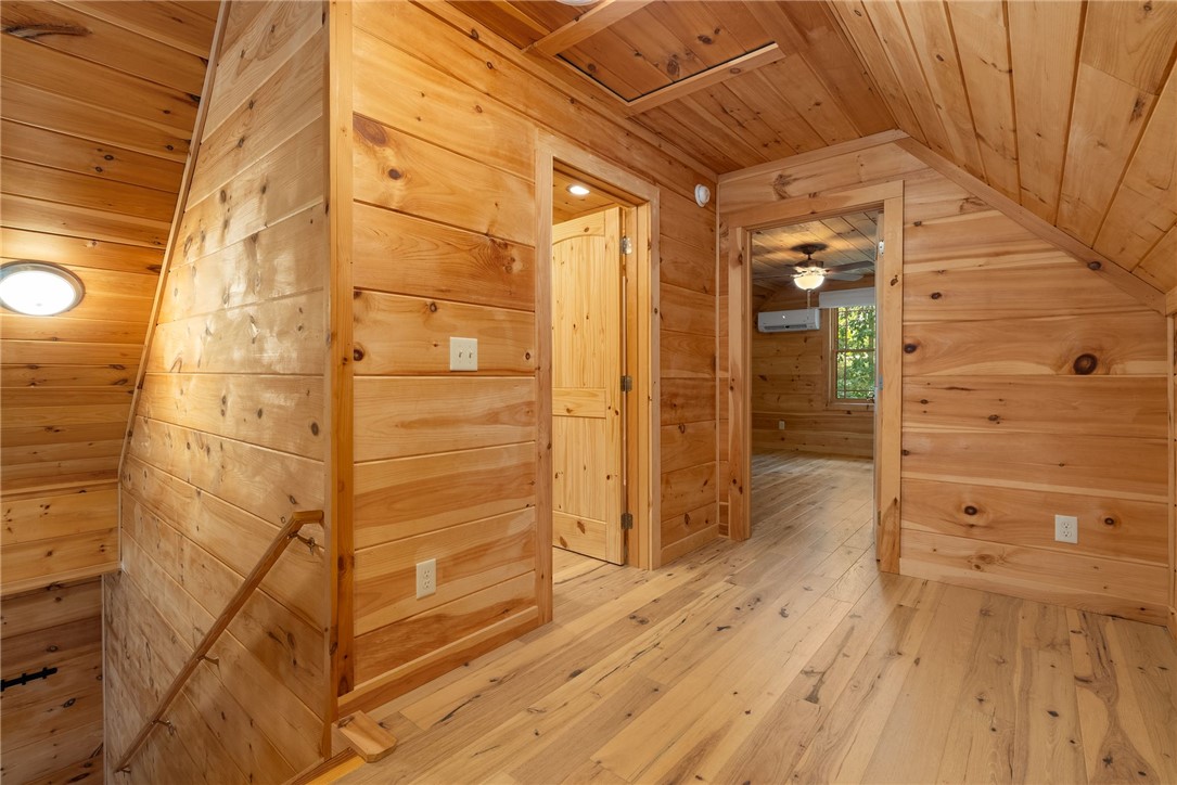 711 Scharlin Drive Pickens, SC 29671 - Photo 26 of 50 Loft