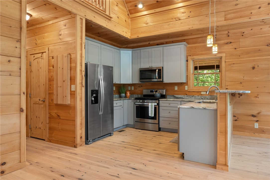 711 Scharlin Drive Pickens, SC 29671 - Photo 8 of 50 Kitchen