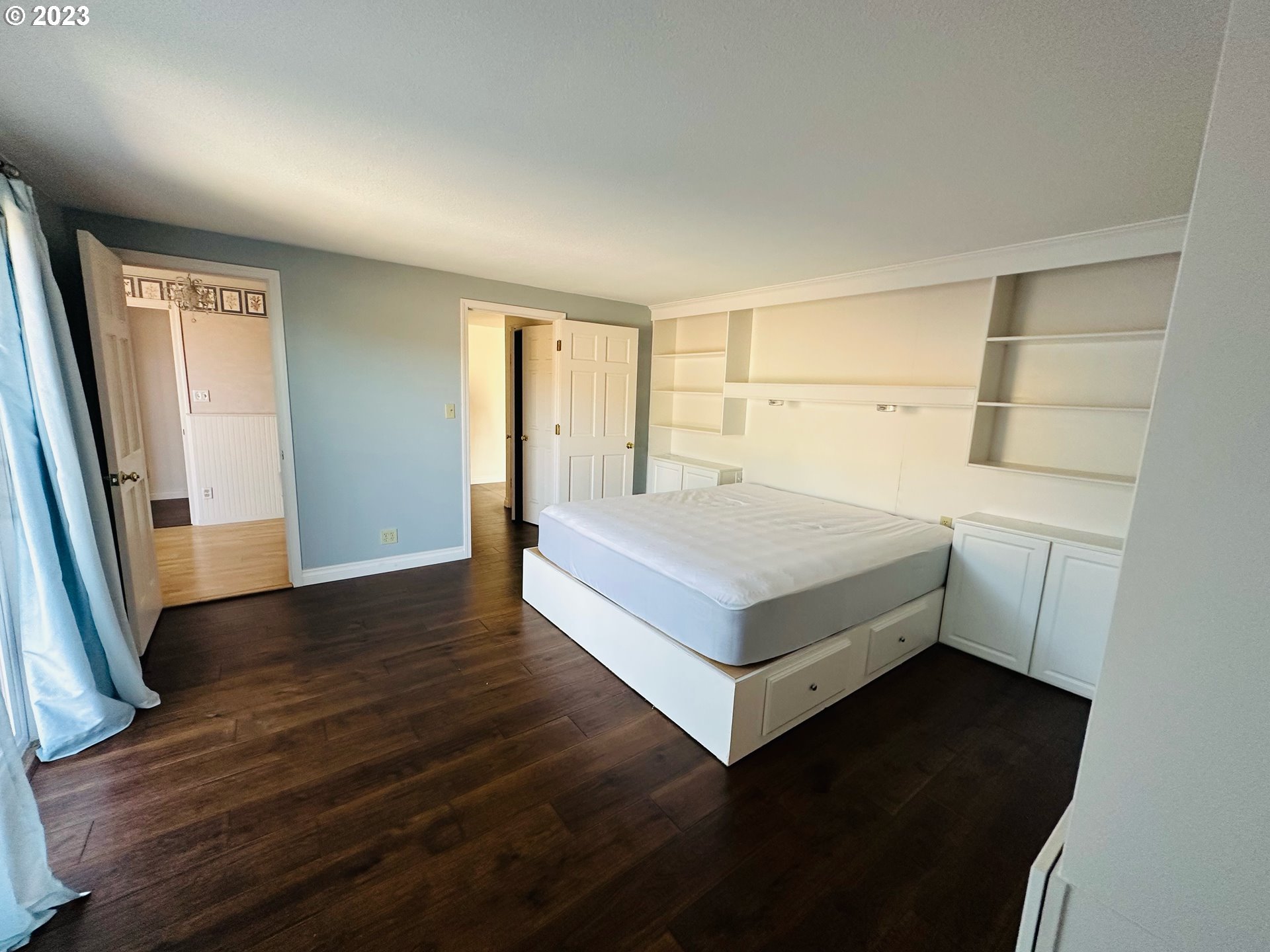 5650 Cherry Heights Road The Dalles, OR 97058 - Photo 16 of 18 Primary Bedroom