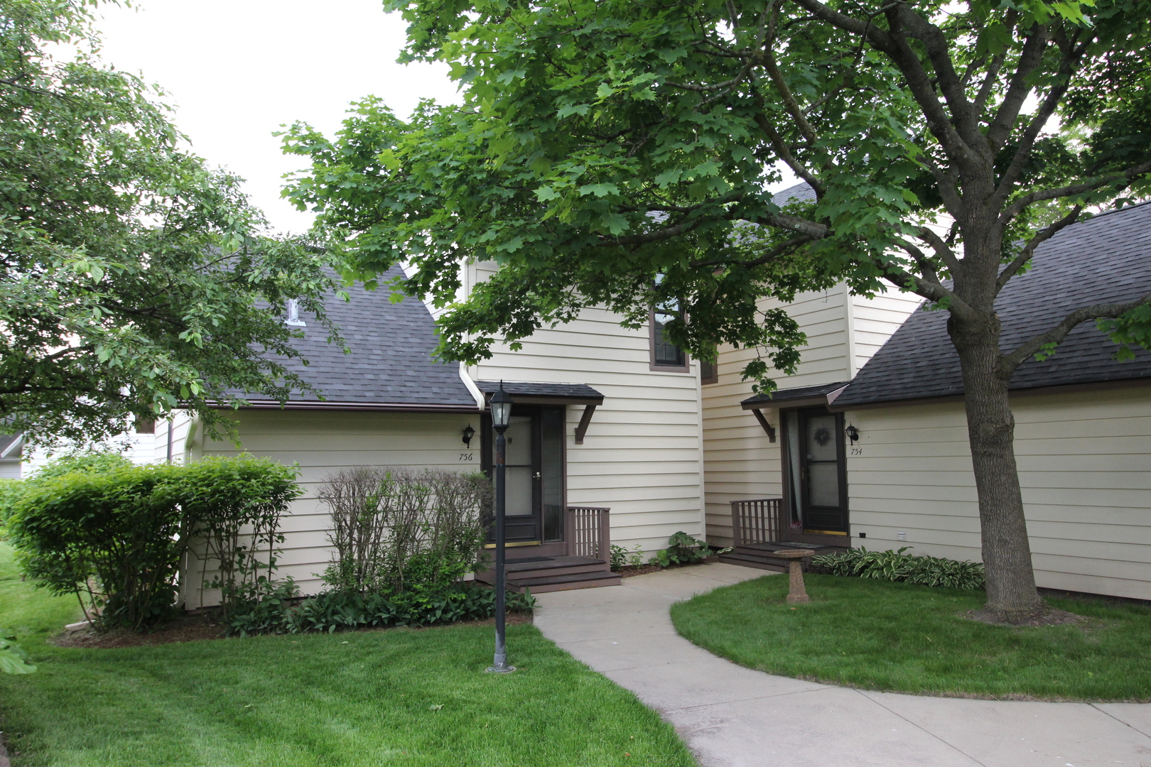 756 Chandler Road Gurnee, IL 60031 - Photo 2 of 23