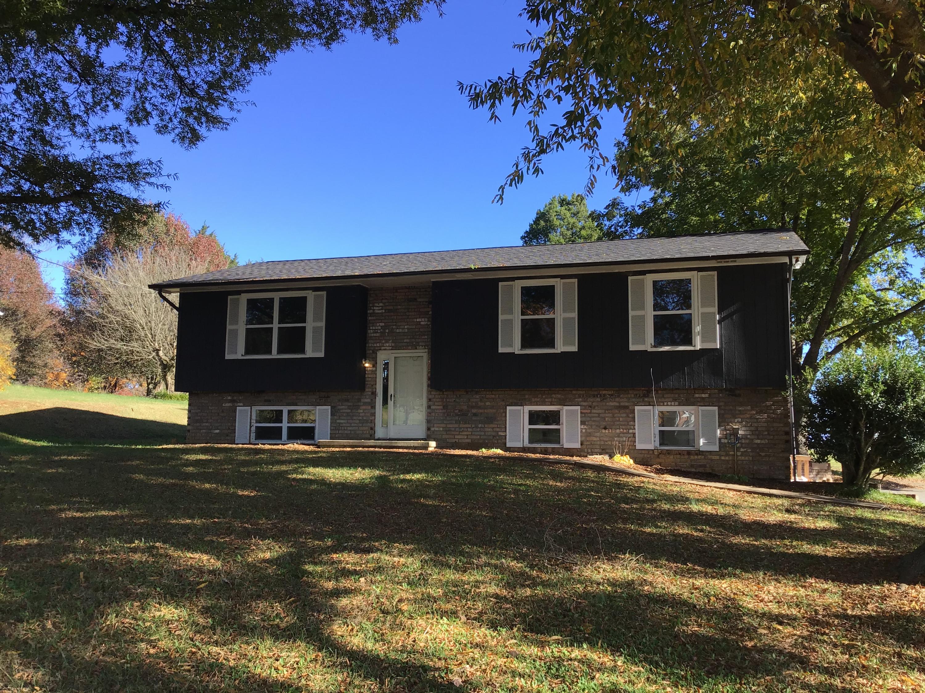 308 East Mountain View Road Corryton, TN 37721 - Photo 1 of 4 F39E7265-E23E-46D7-96ED-4250BF1F5237