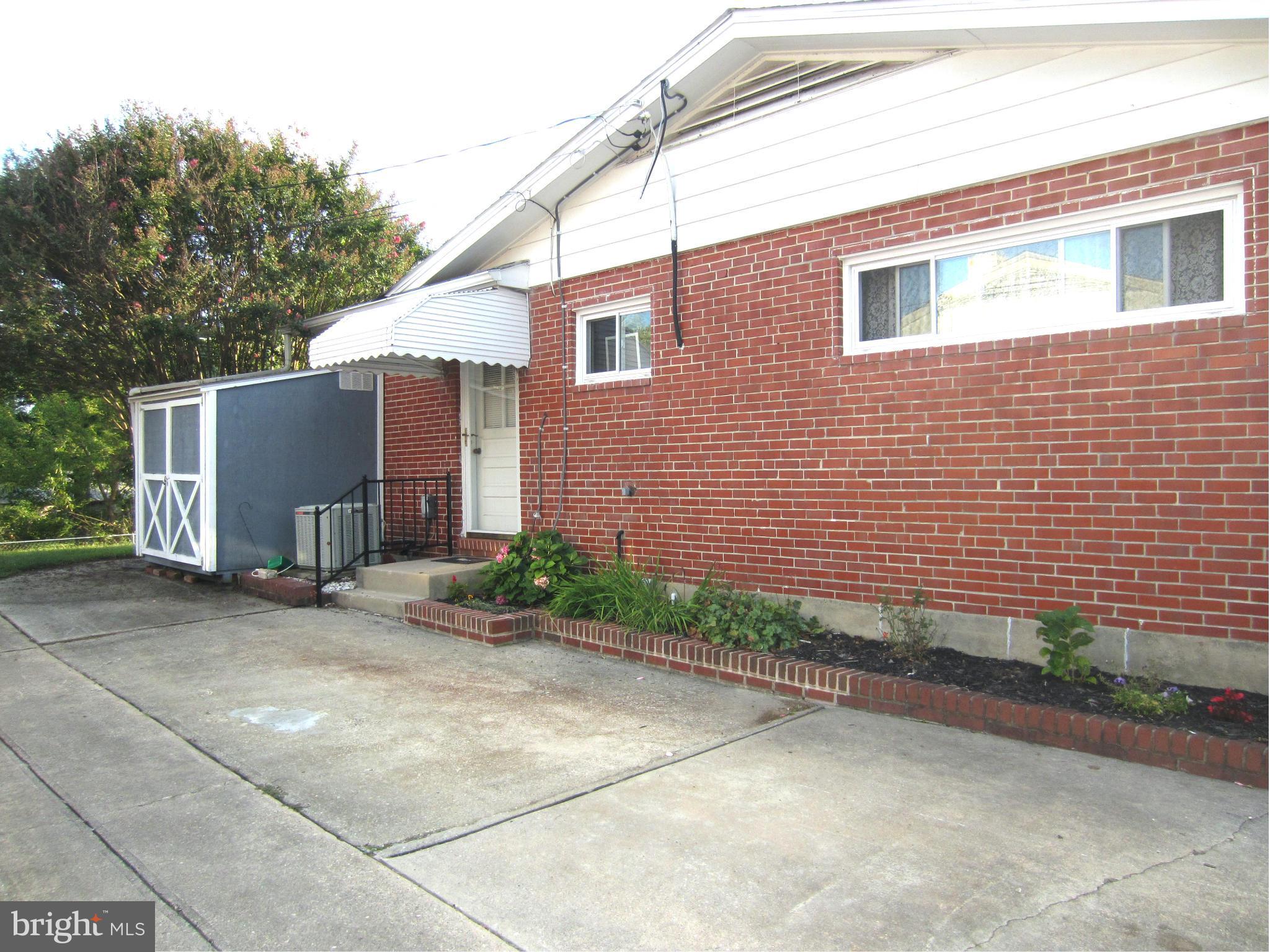 2605 Crabapple Road Baltimore, MD 21234 - Photo 3 of 15 Exterior (General)